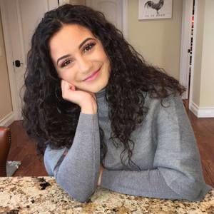 Meet your Posher, Lexi